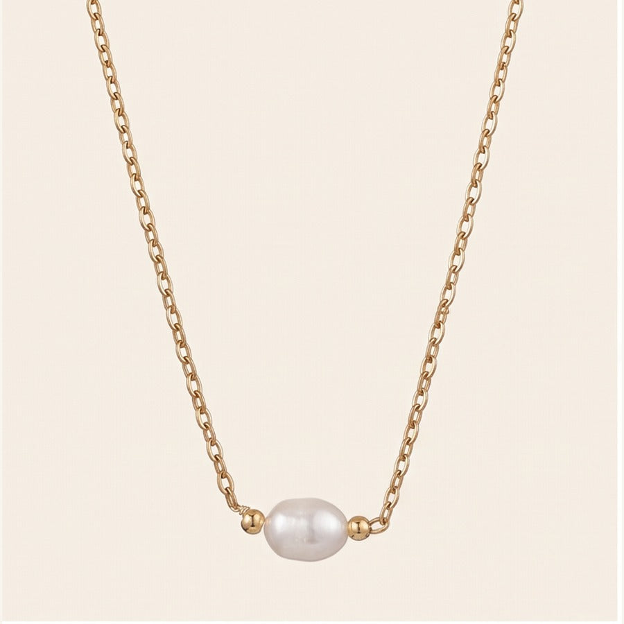 Gold Necklace with Natural Pearl Pendant