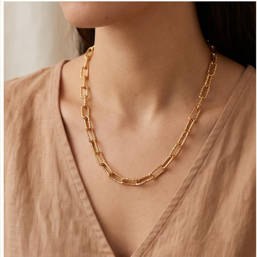Textured Paperclip Chain Necklace